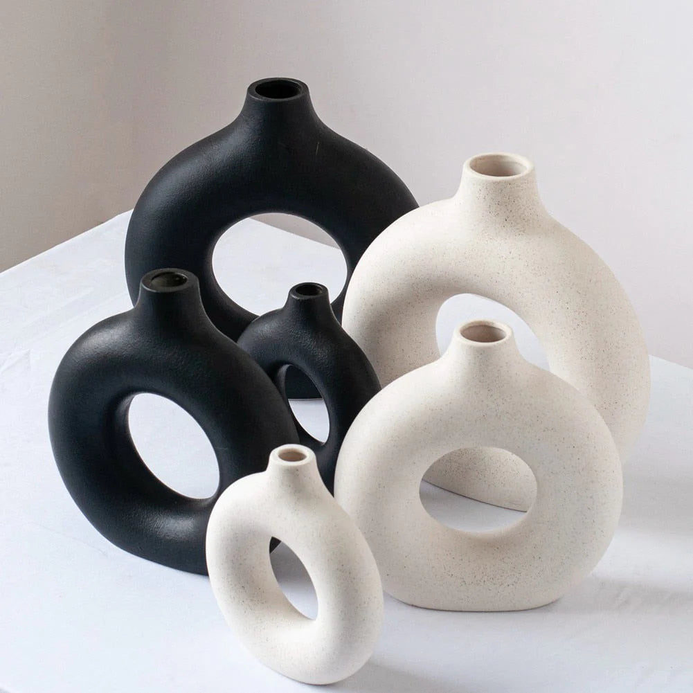 J.Y.R®Hollow Ceramic Vase